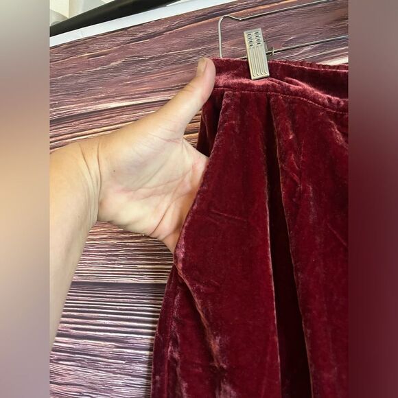 NWT Soft Surroundings Red Velvet Wide Leg Pants. Size Large! - Picture 3 of 9